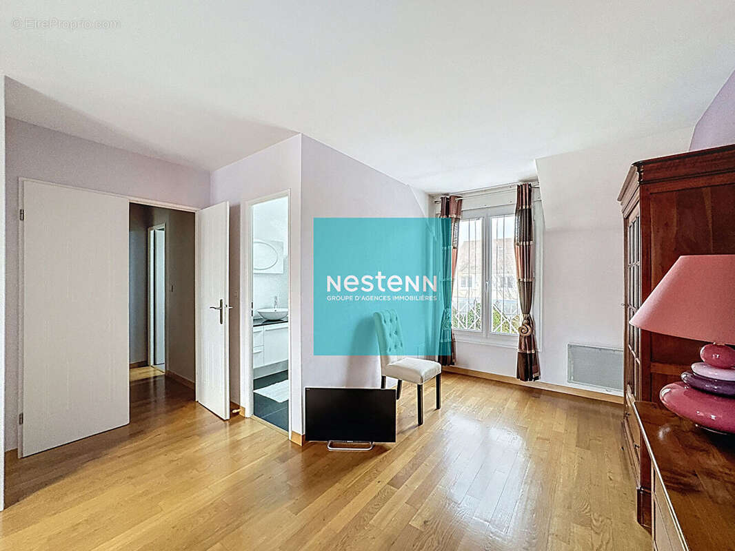 Maison à LE PLESSIS-BOUCHARD