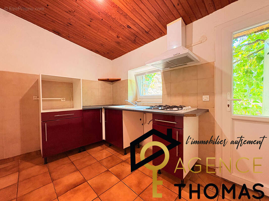 Maison en pierre 164m2 composée de deux logements Largentière - photo 9