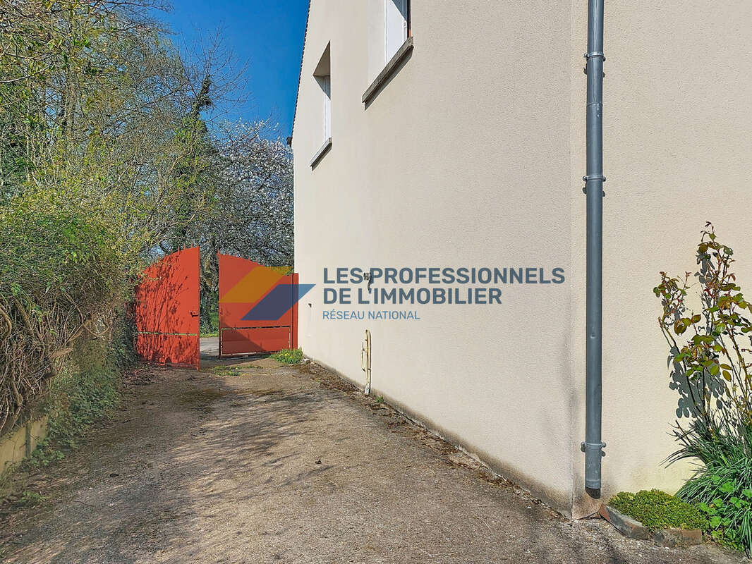 Maison à SAINT-GERMAIN-DES-PRES