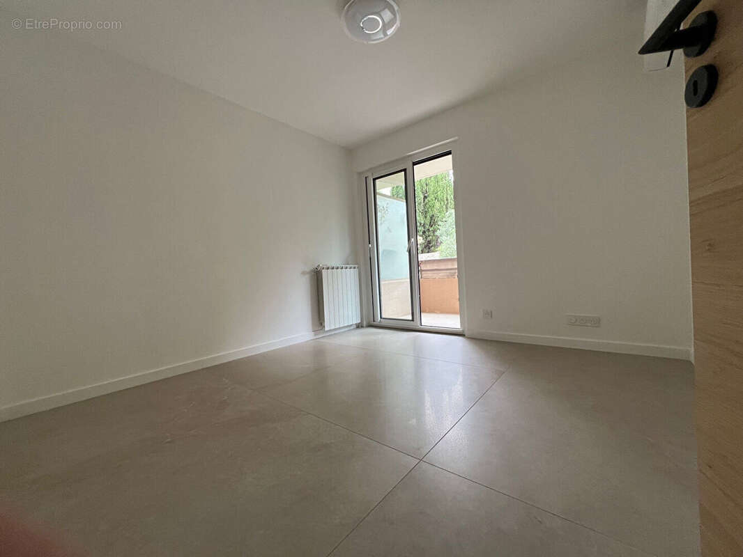 Appartement à HYERES