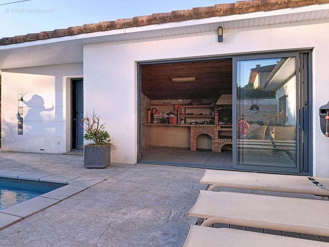 Photo 5 - Maison à PINS-JUSTARET