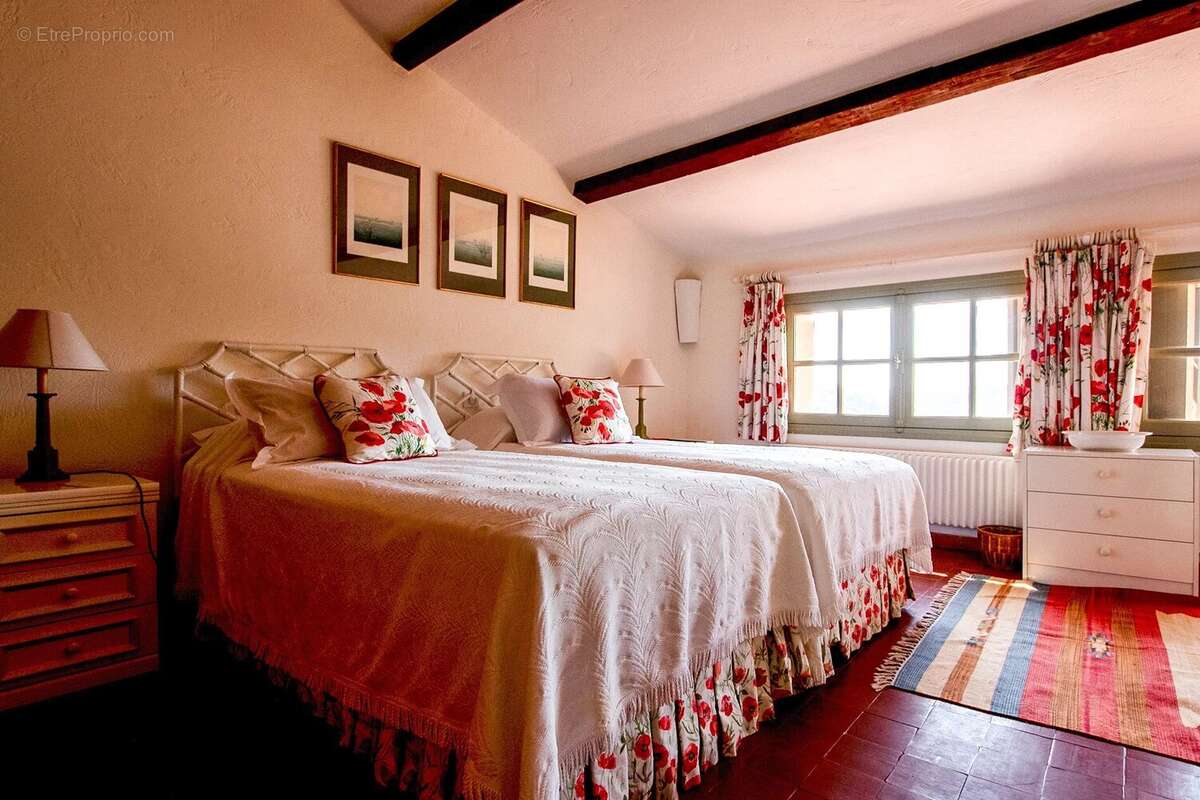 Maison à LE BAR-SUR-LOUP