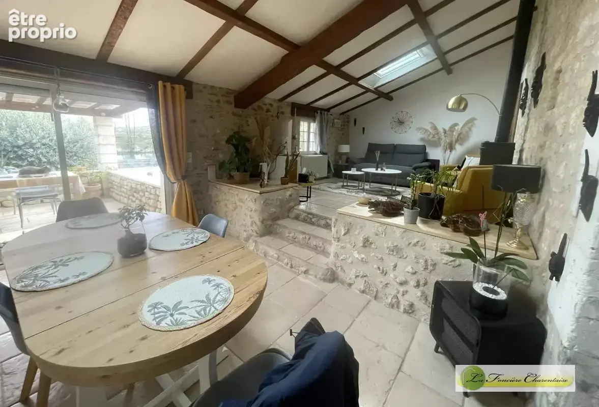 Photo Maison à Magnac-Sur-Touvre au prix de 269 000€