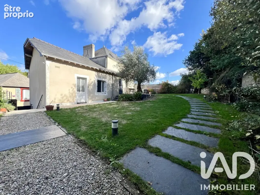 Photo 1 - Maison à LAVAL
