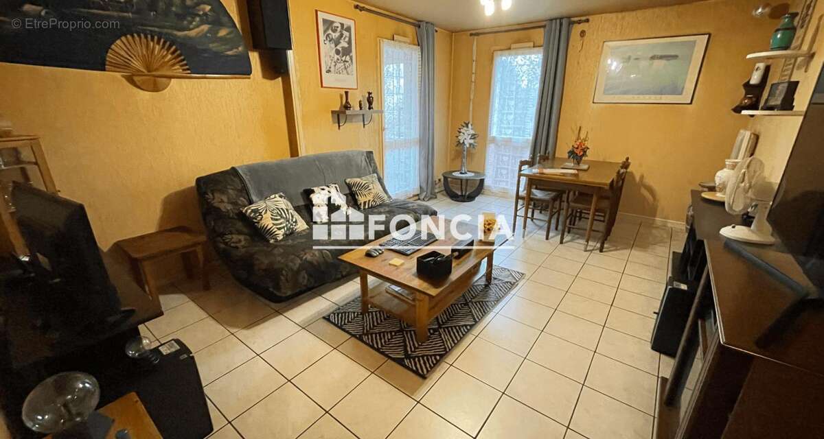 Appartement à VILLIERS-LE-BEL