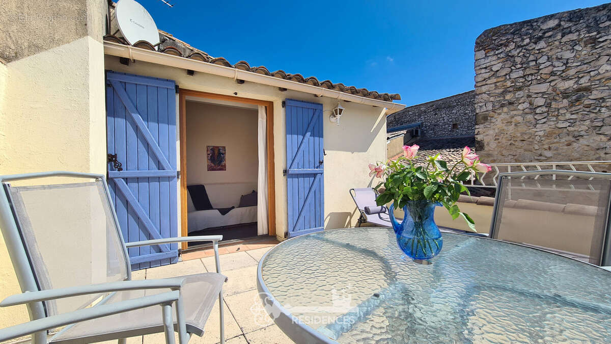 Maison à LA CALMETTE