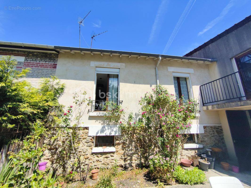 Maison à NOISY-LE-SEC
