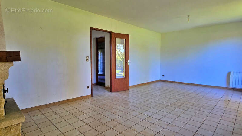 Maison à SAINT-JOUVENT