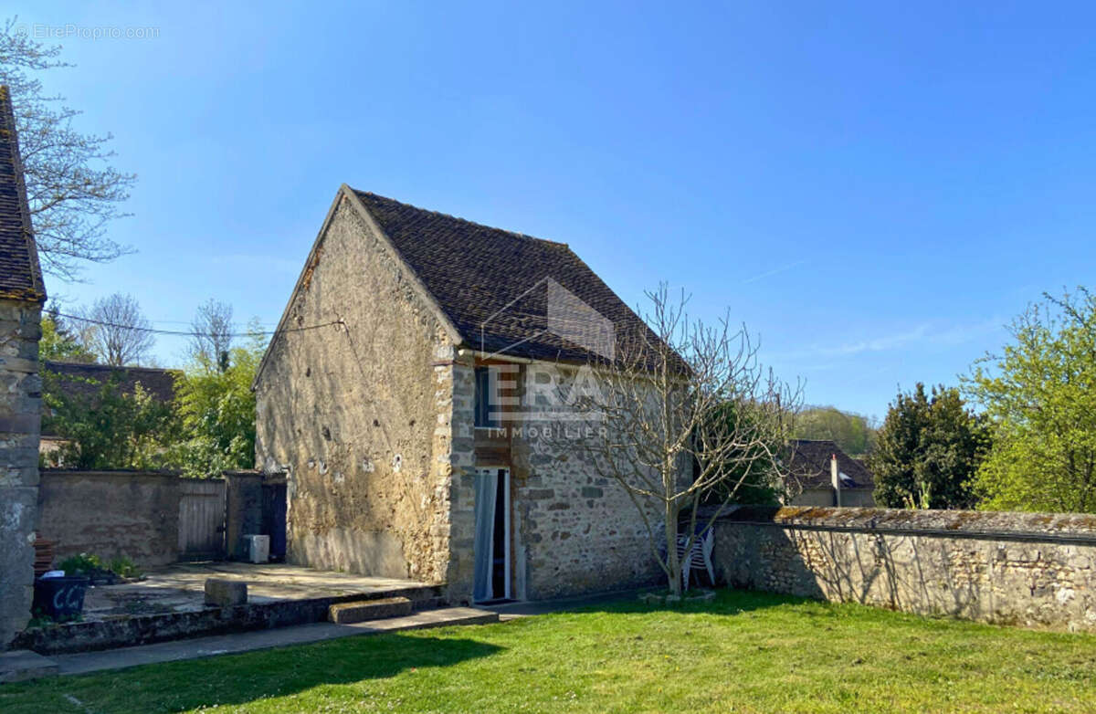 Maison à NOISY-RUDIGNON