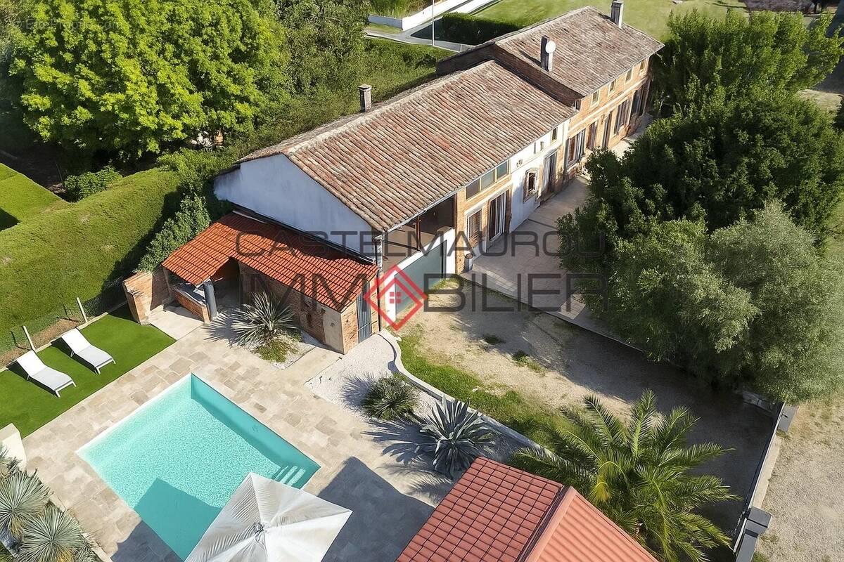 Maison à GRATENTOUR