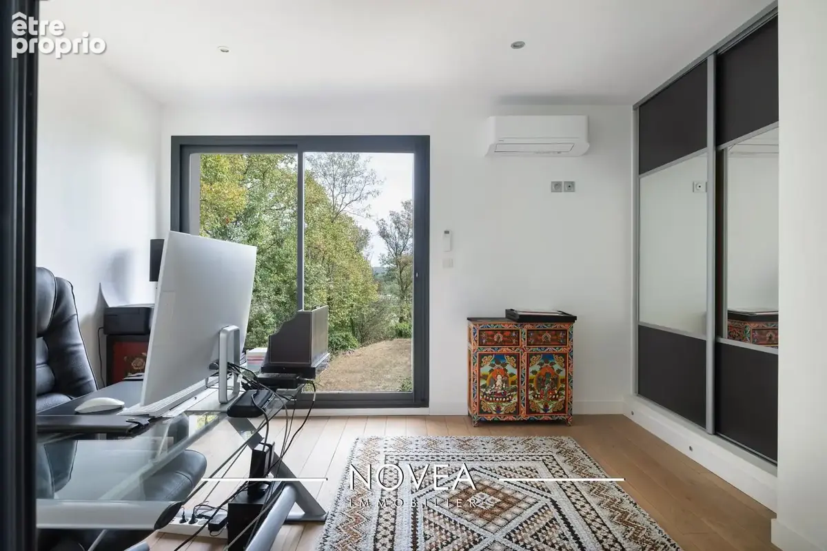 Maison 6 pièces 165 m² à vendre à Saint-Romain-Au-Mont-D'or (69270) - photo 9
