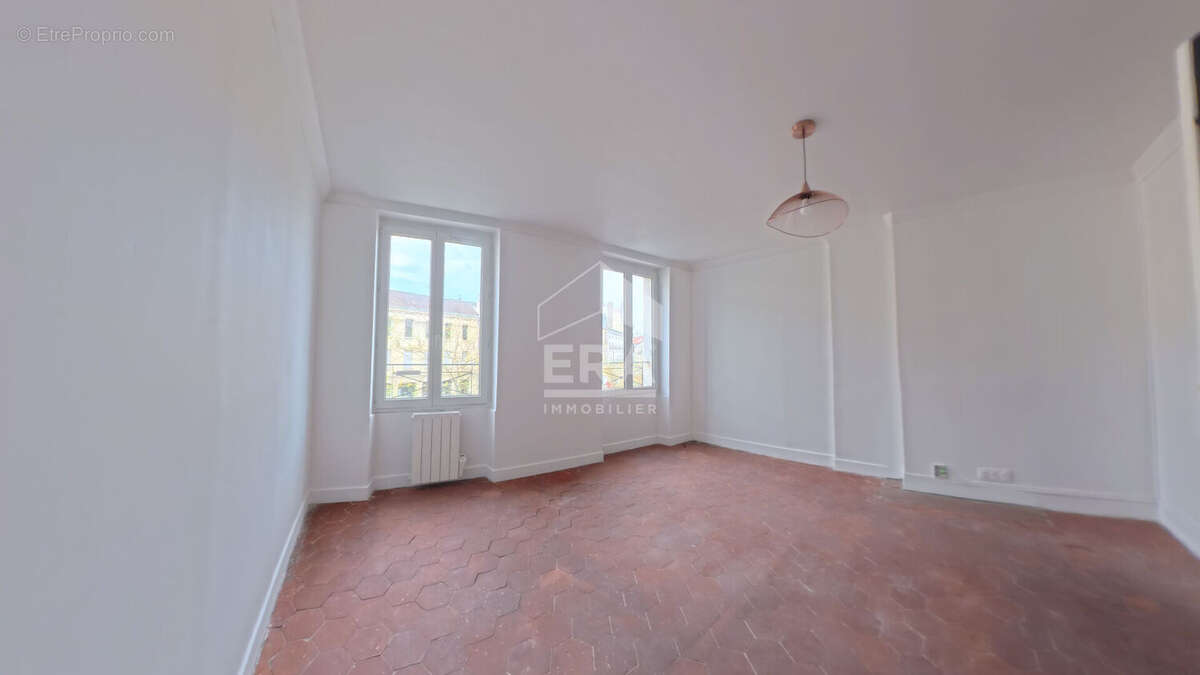 Appartement à SAINT-DENIS