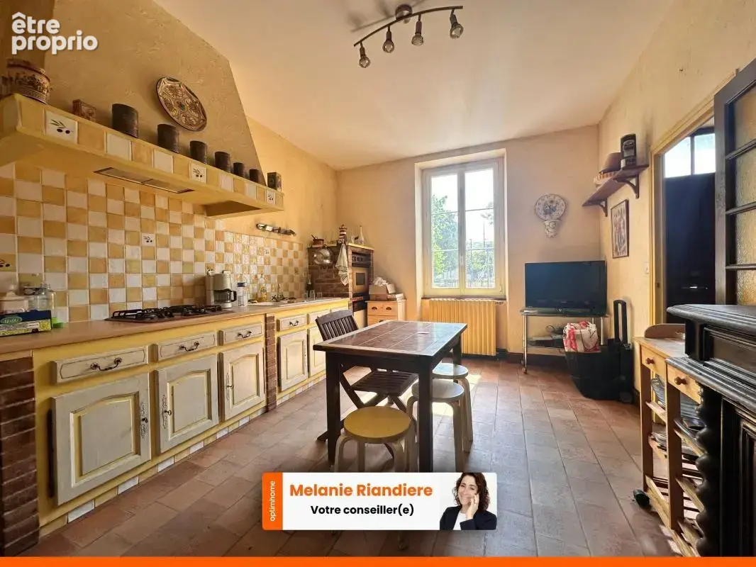 Maison de caractère 227m² - 6 chambres - Fort potentiel avec dépendance - LA FLÈCHE - photo 4