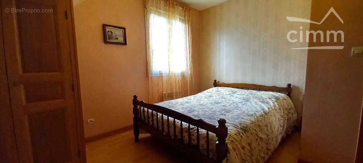 Maison à COUR-CHEVERNY