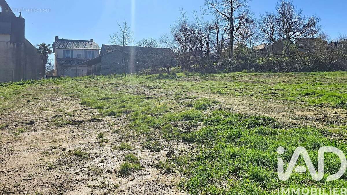 Terrain 1290 m² à Saint-Faust  - photo 3