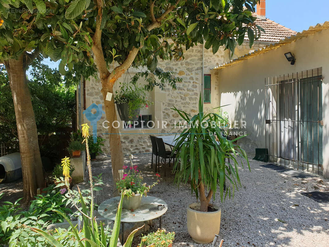 Dpt(13) boulbon a vendre  maison de village de 1930 - photo 2