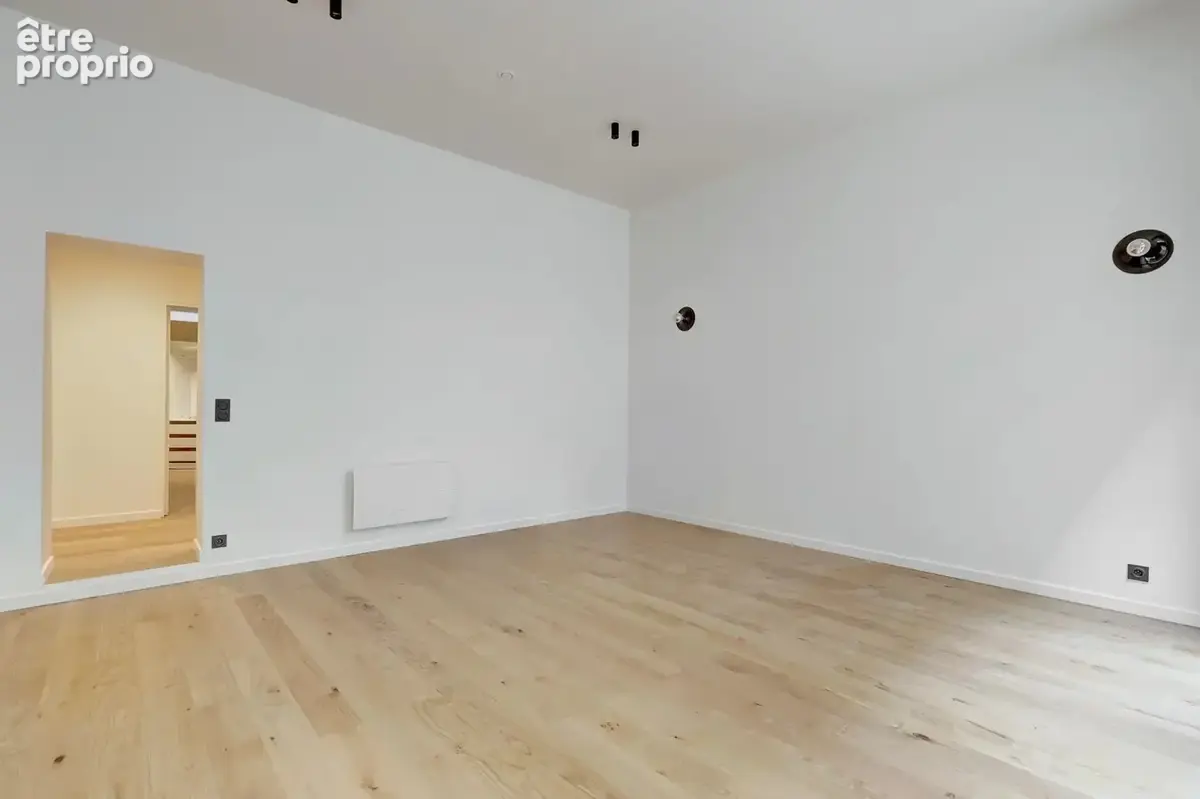 Paris 8ᵉ – Élégant 2 pièces de 57 m² – Idéal profession libérale ou pied-à-terre - photo 10