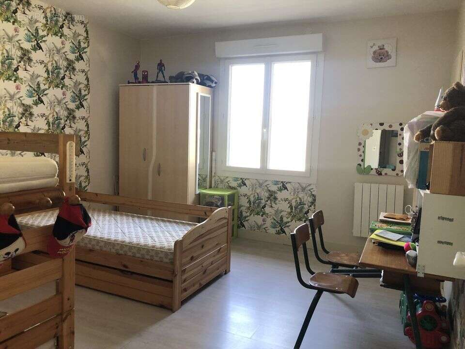 GAILLAN MAION T4 TERRAIN 2150 m2 Proximité Lesparre parfait - Maison à GAILLAN-EN-MEDOC