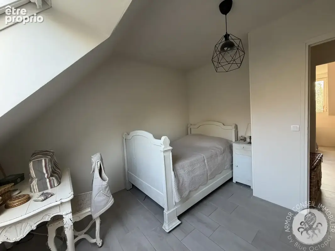 À vendre   maison avec grand terrain boisé à jugon-les-lacs - photo 12