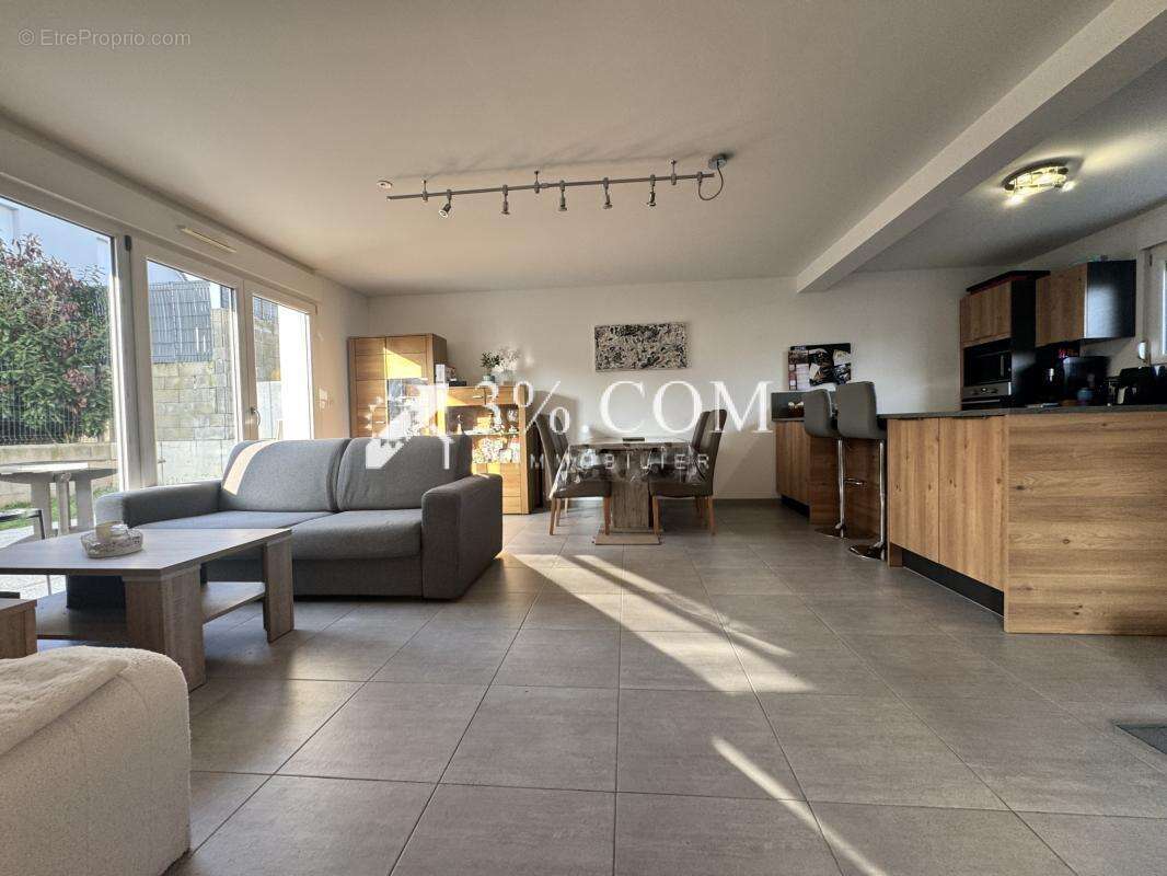3%COM Beau F3 en  rez de jardin de 2021 - photo 2