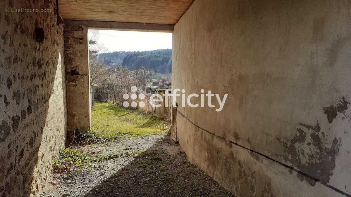 Maison à EGLISOLLES