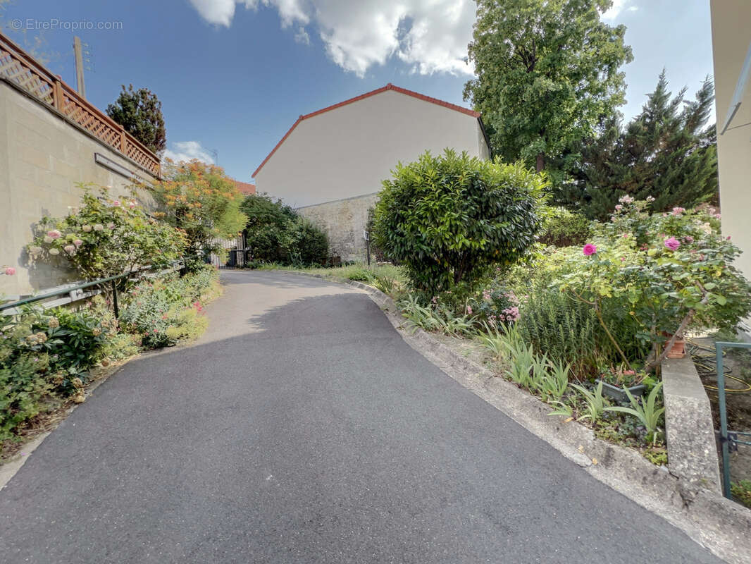 Appartement à RUEIL-MALMAISON