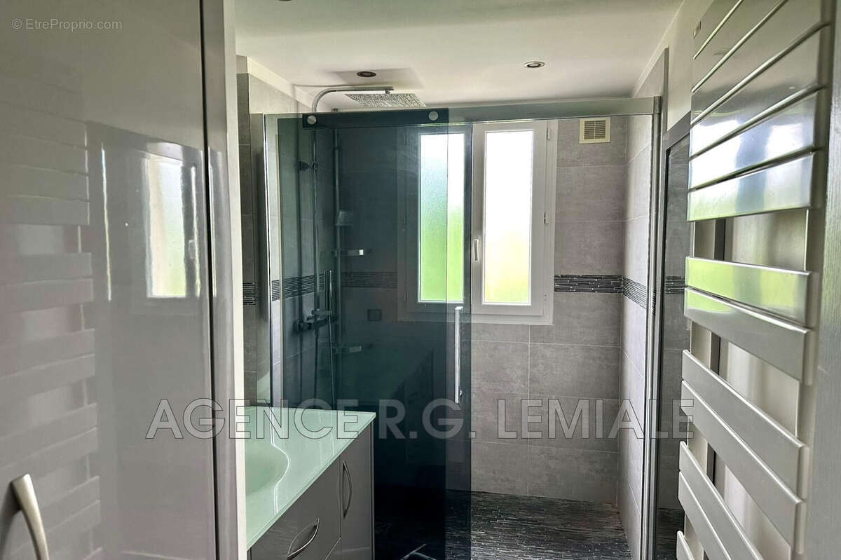 Appartement à MAISONS-LAFFITTE