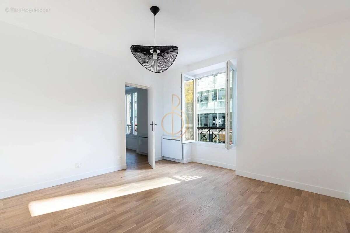 Appartement à PARIS-9E