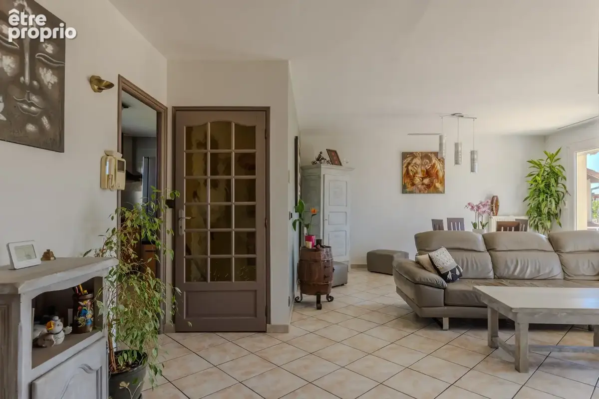 Maison de 152 m2 - sur terrain de 818 m2 - photo 5