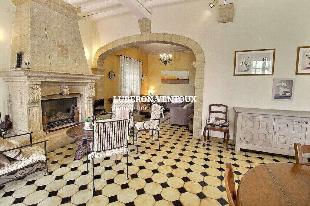 Maison à CRILLON-LE-BRAVE