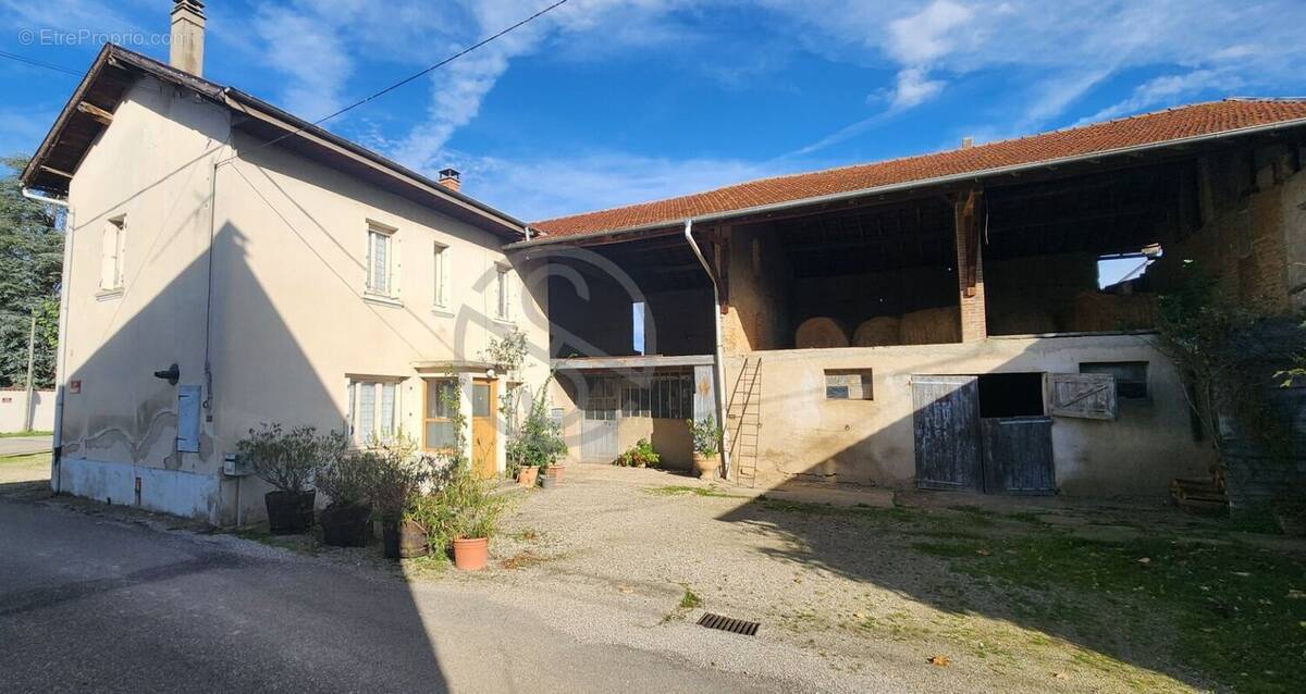 Maison à SARDIEU