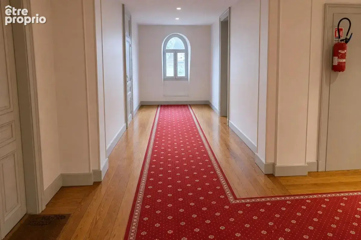 T2 34 m² loué à Aix-les-Bains, vue Château - photo 5