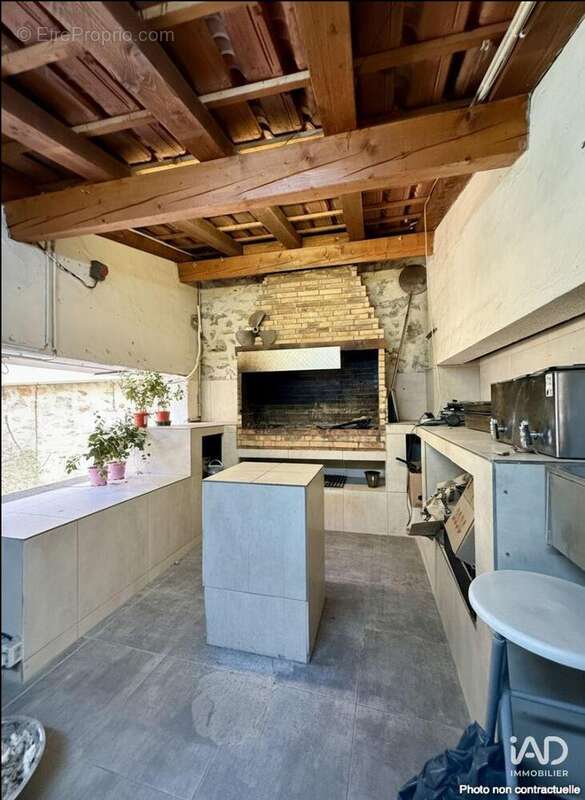 Photo 5 - Commerce à MARSEILLE-9E