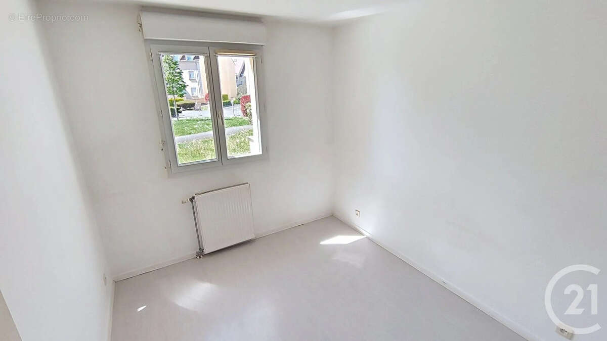 Appartement à BRIE-COMTE-ROBERT