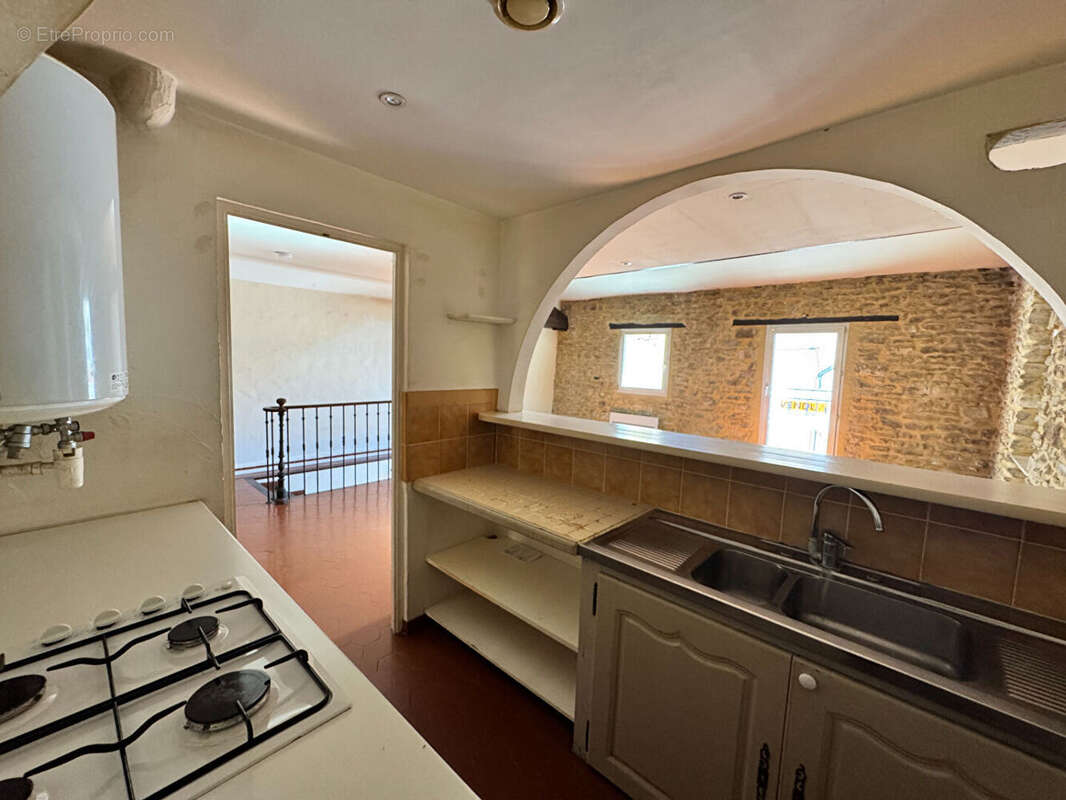 Appartement à L'ISLE-SUR-LA-SORGUE