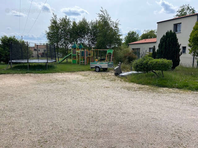 Terrain à LE CELLIER