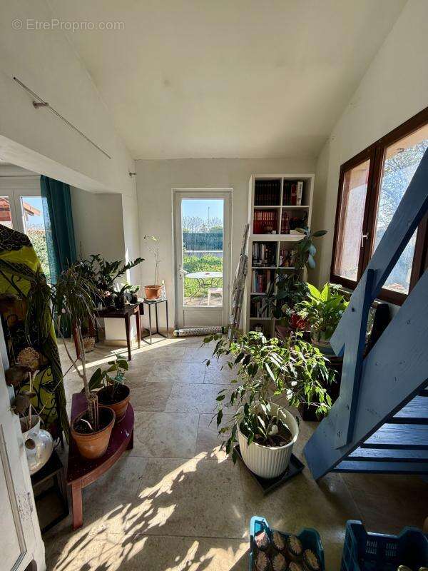 Maison à PELISSANNE