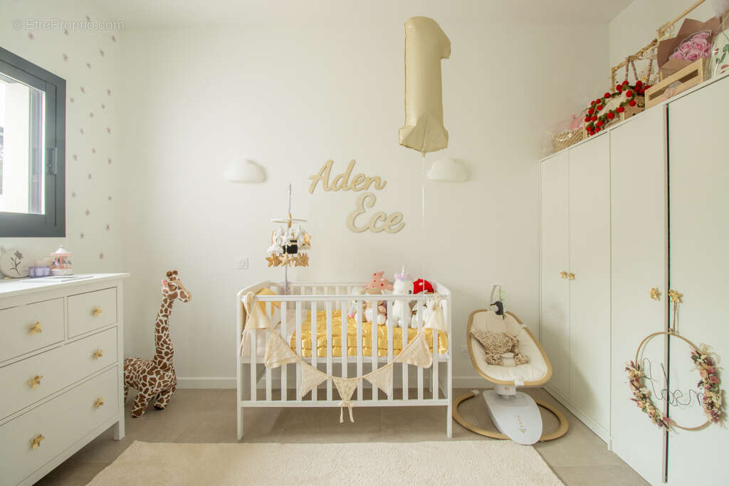 Maison à SAINT-BARTHELEMY-D&#039;ANJOU