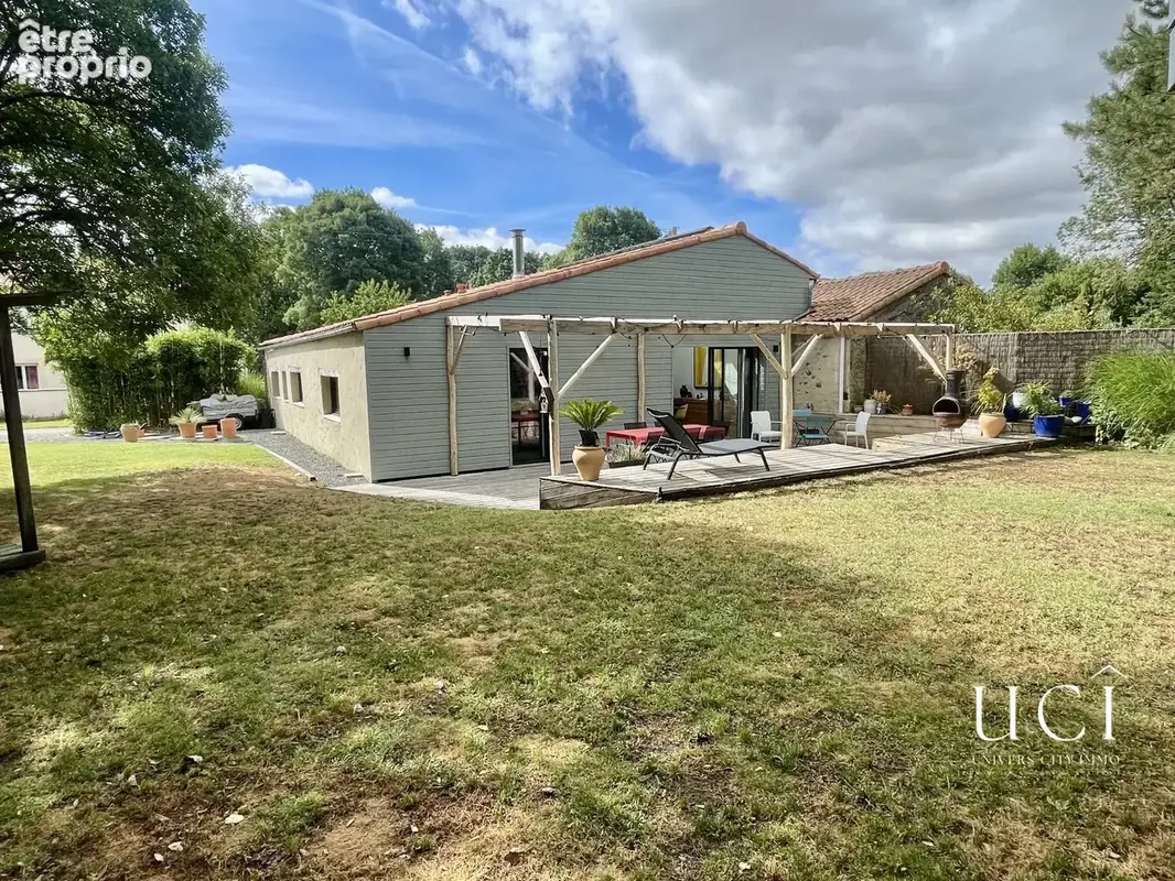 Maison 6 pièces 169 m² à vendre à Saint-Philbert-De-Grand-Lieu (44310) - photo 4