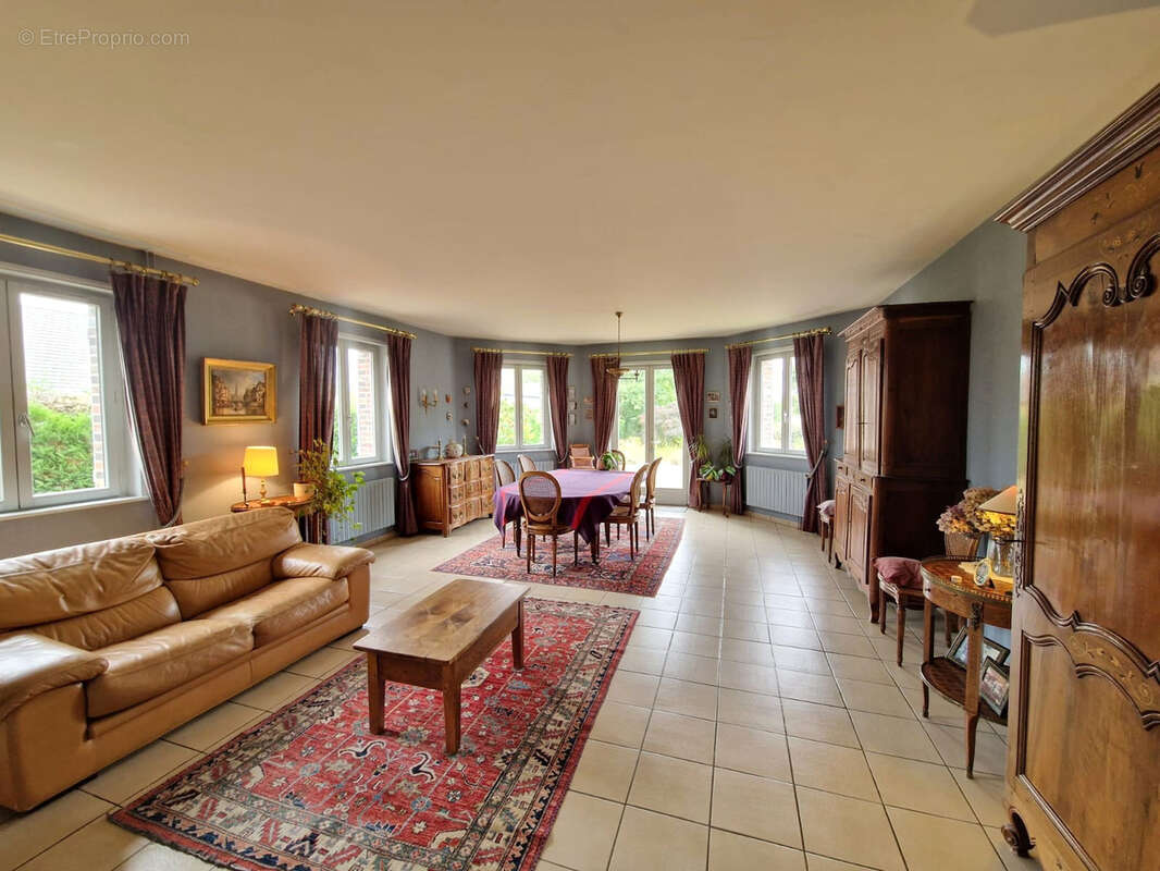 Maison à BREZOLLES