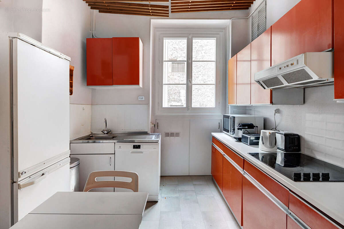 Appartement à PARIS-12E