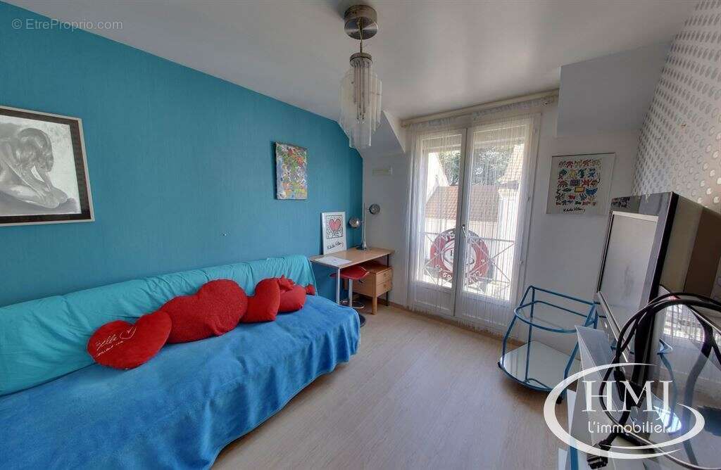 Maison à COURCOURONNES