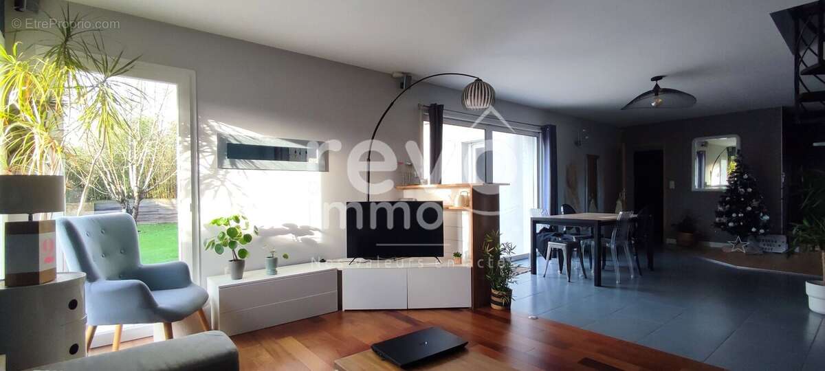 Maison à SAINT-PHILBERT-DE-GRAND-LIEU