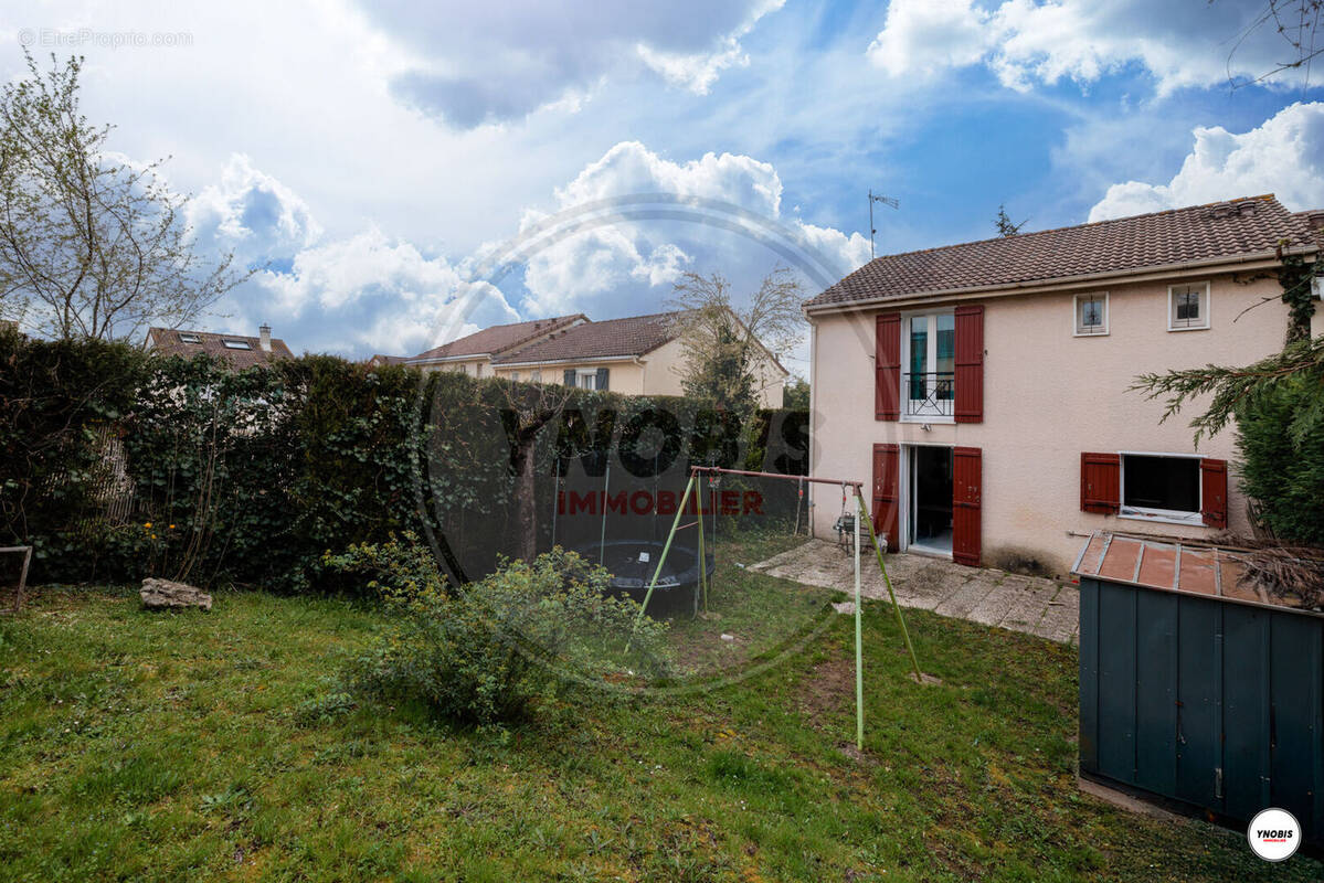 Maison à LES MUREAUX