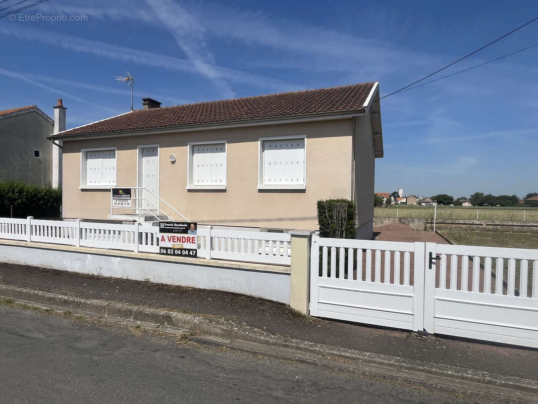 Maison à THOUARS