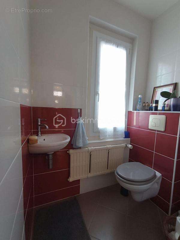 Maison de caractère R+1 de 166m² - photo 13