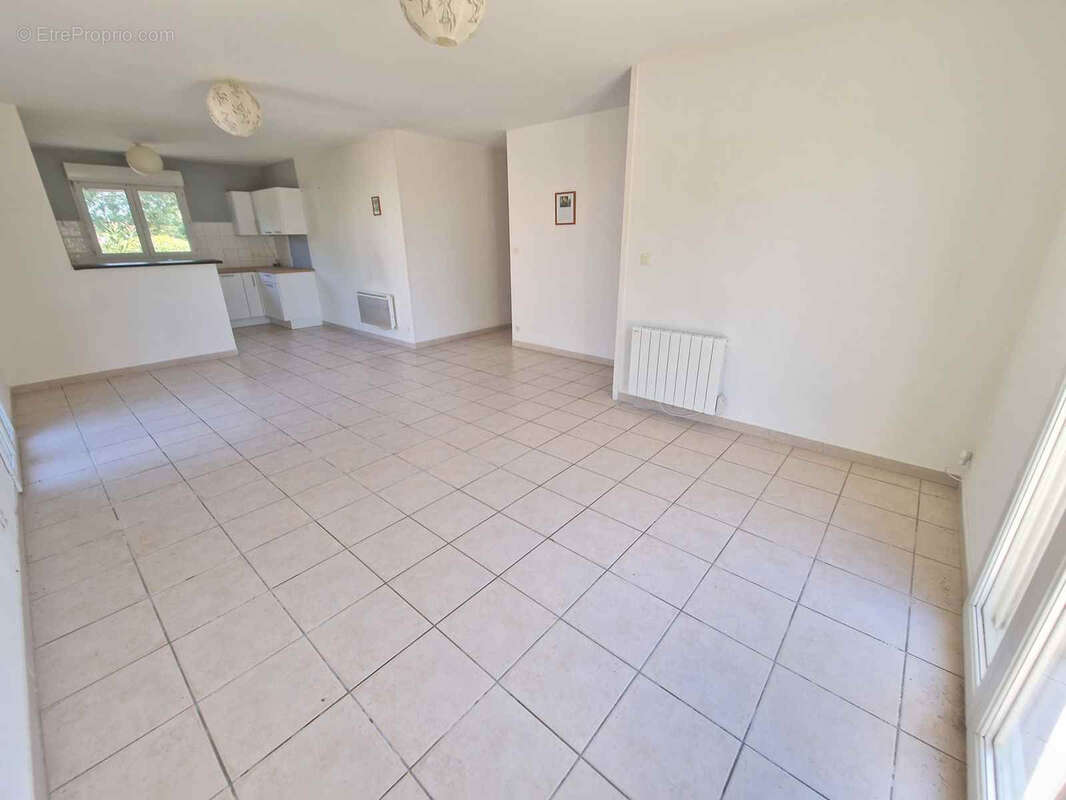 Maison de plain-pied avec jardin et garage - photo 5