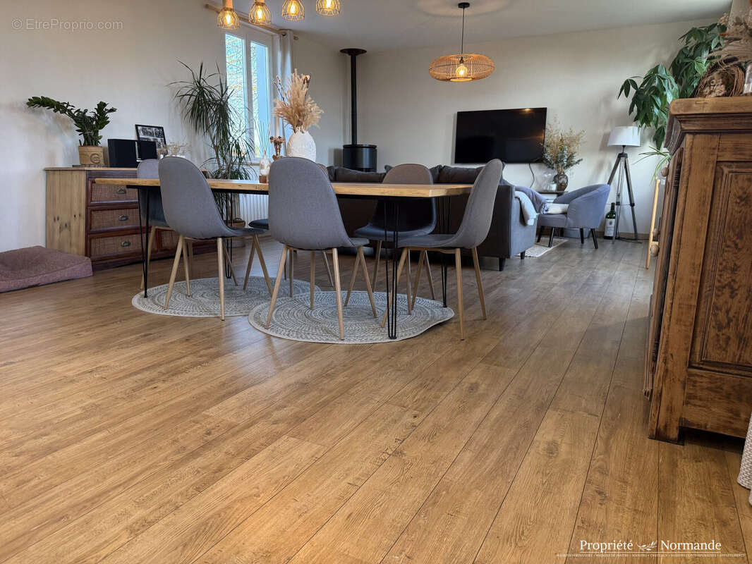 Maison à VOISCREVILLE