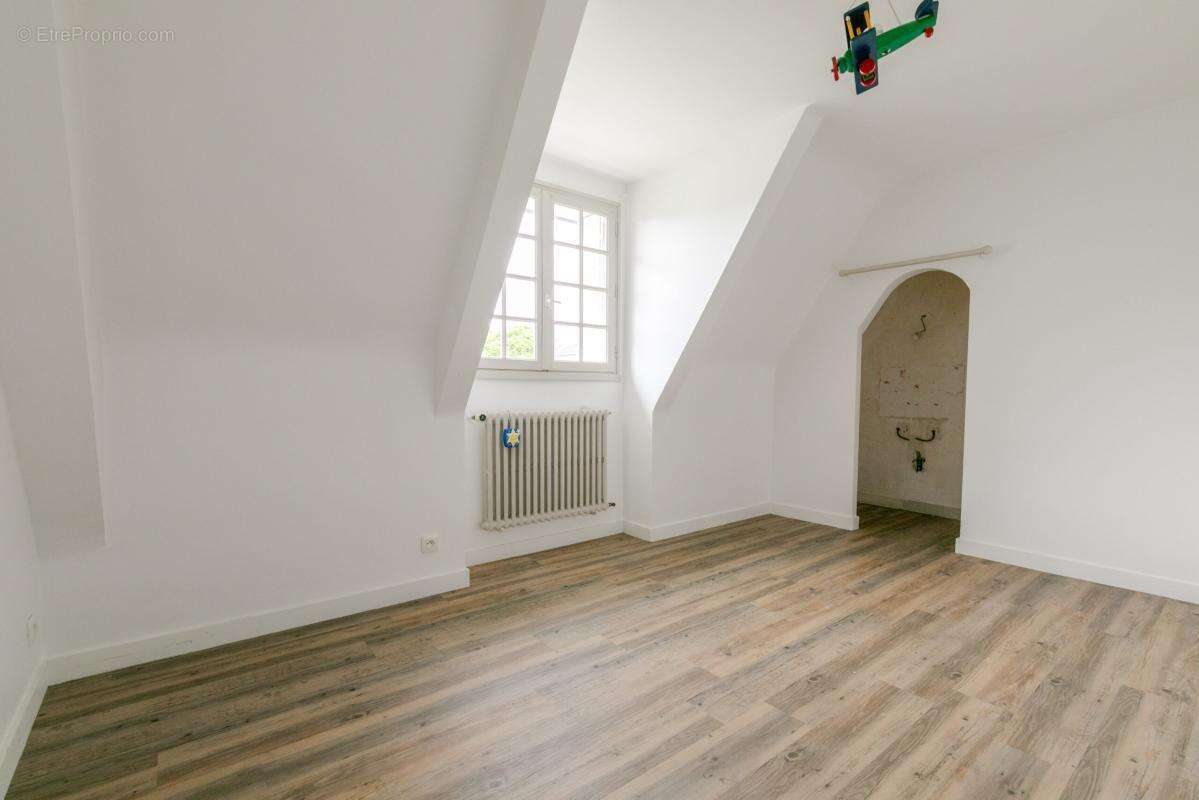 Maison familiale avec jardin - photo 8