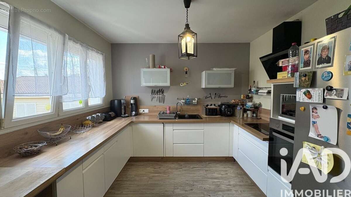 Photo 2 - Maison à CHATELLERAULT